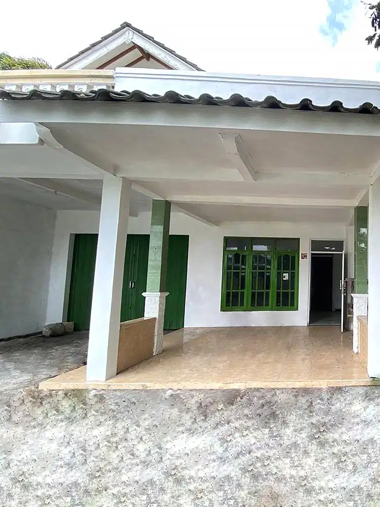 Rumah Luas Harga Murah dekat Jalan Raya LPMP