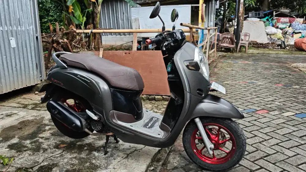 SCOOPY STYLISH 2018