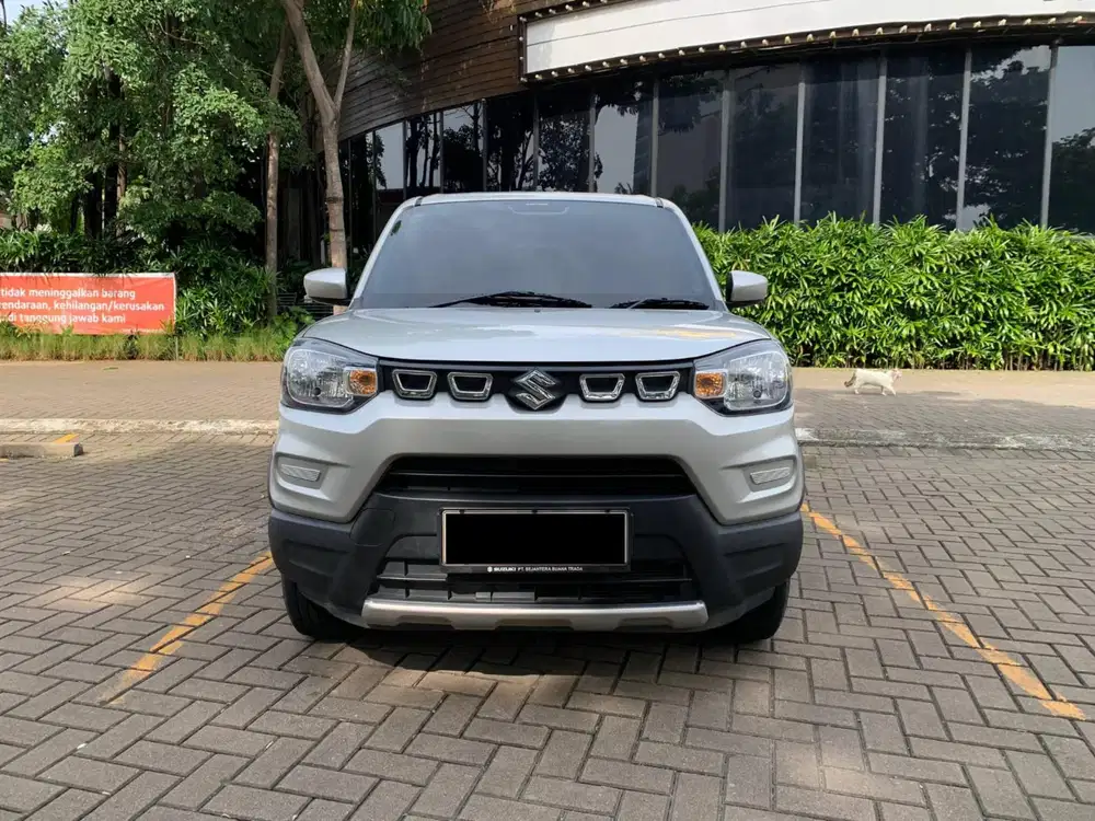 TERMURAH SUZUKI SPRESSO 1.0 AGS AT 2023 SILVER