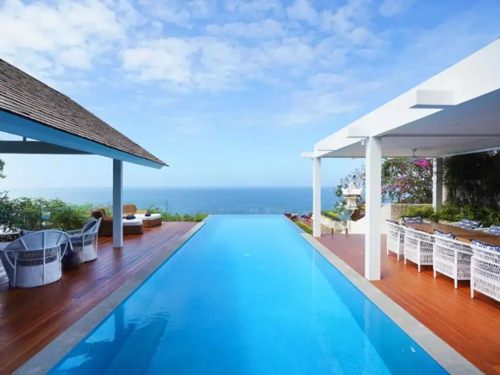 OCEAN CLIFF FRONT VILLA (NEW RENOVATED) WITH SUNSET VIEW