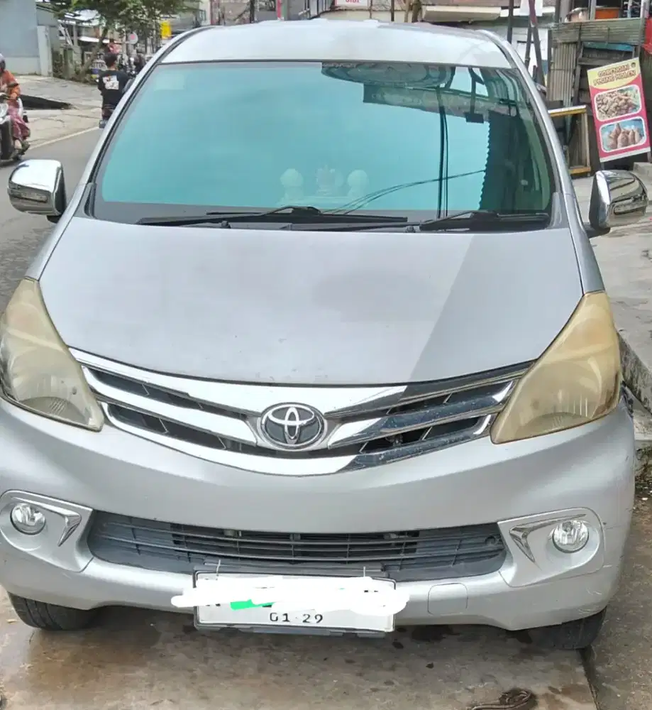 Avanza Silver 2014 Low KM 72RB