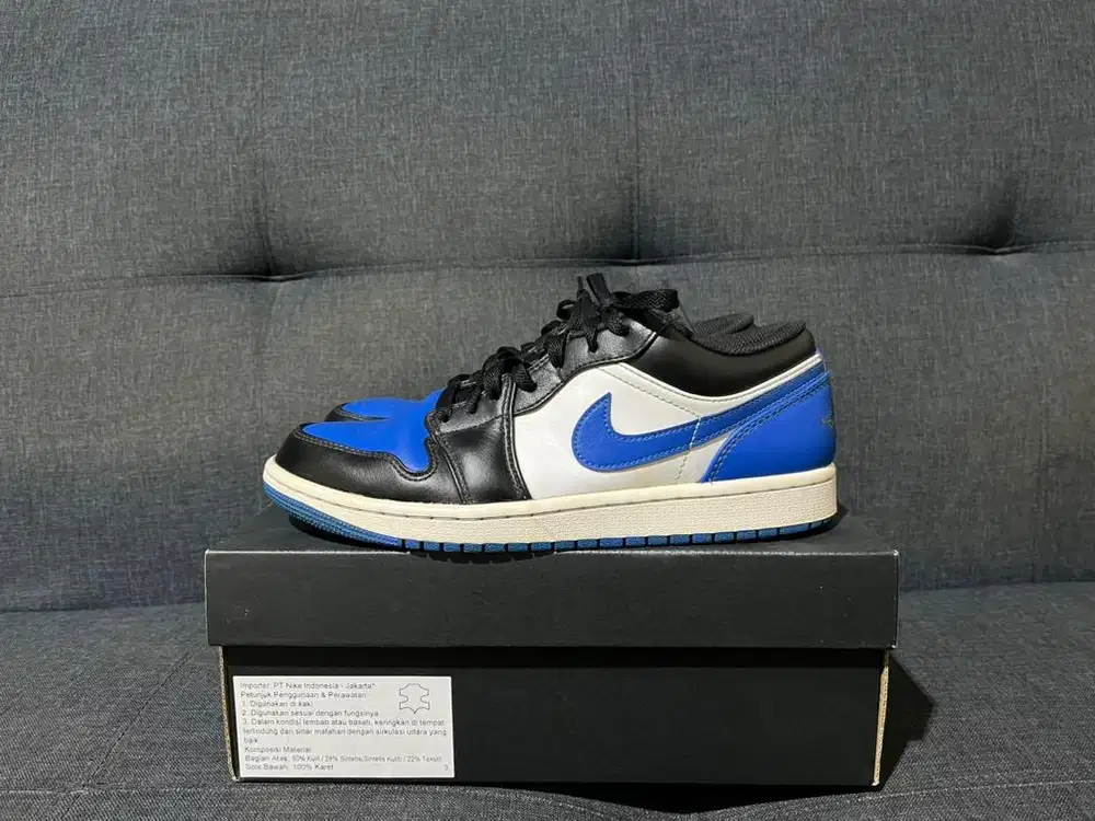 Sepatu Nike Air Jordan 1 Low Black Royal Toe
