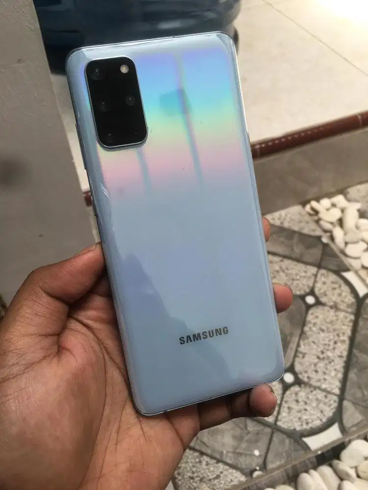 Samsung Galaxy S20plus 8/128gb Minus Dikit