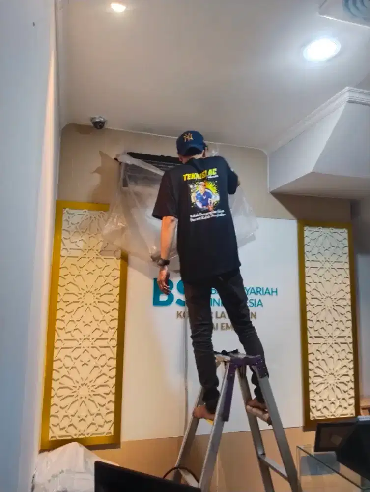 Servis AC bongkar pasang isi preon tuker tambah