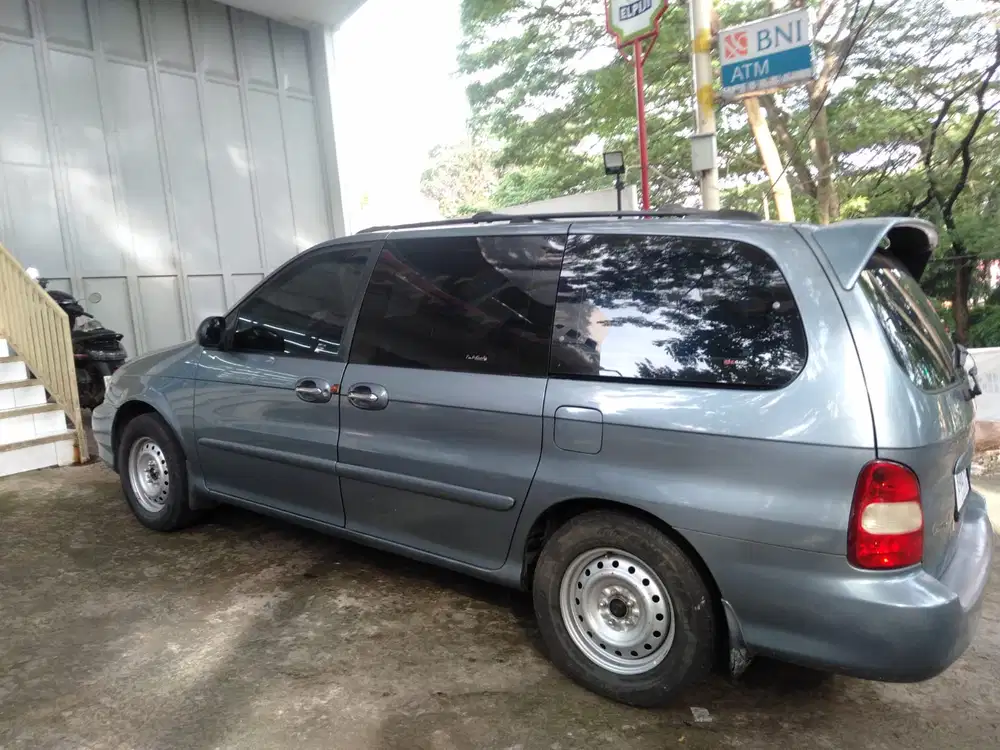 Kia Carnival 2000 Bensin
