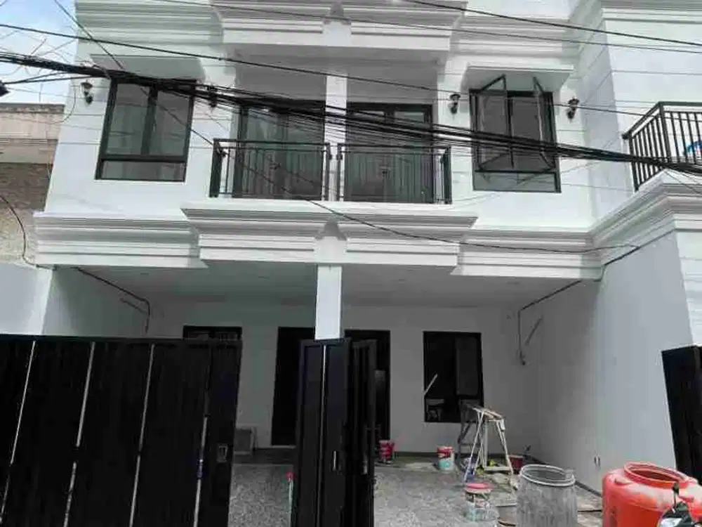 Dijual Rumah Baru 3 Lantai Bebas Banjir Nempel Green Ville