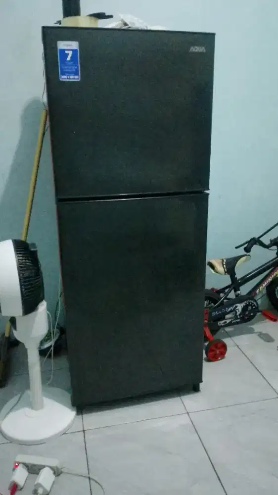 Kulkas AQUA AQR D251