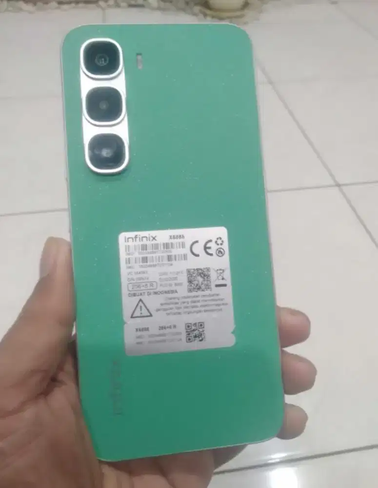 Infinix, Hot 60 Pro 6,6 mm, New Ultra - Slim Frame, 16 GB / 256,