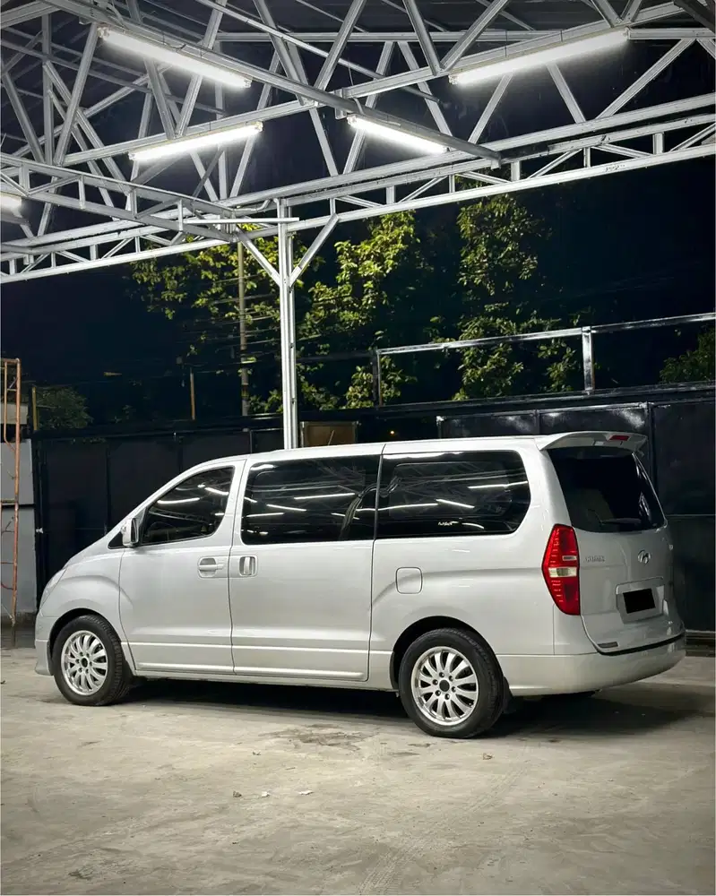 Hyundai H-1 2013 Bensin