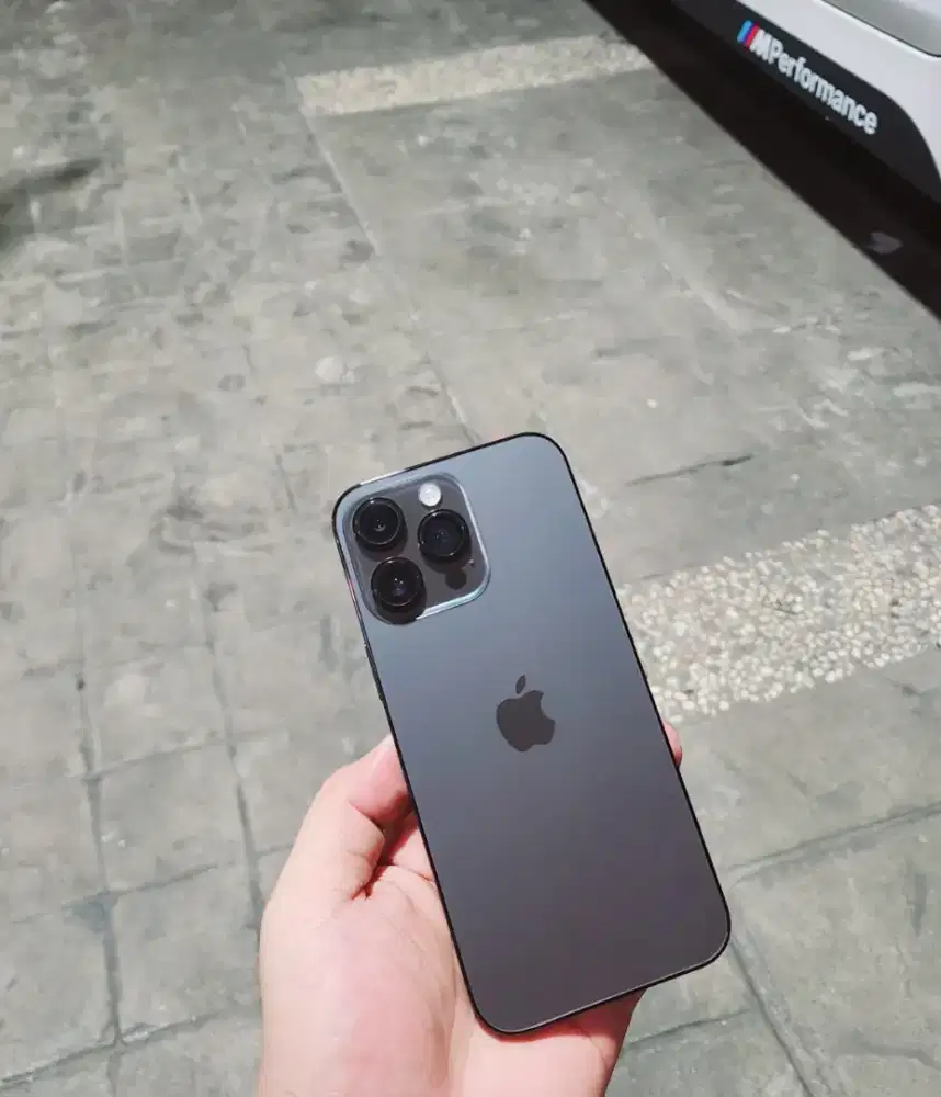 Iphone 14 Pro Max Metalik black resmi