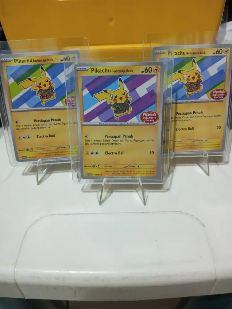 (Dapat 3) Kartu Pokemon Pikachu Batik Xatu & Staryu