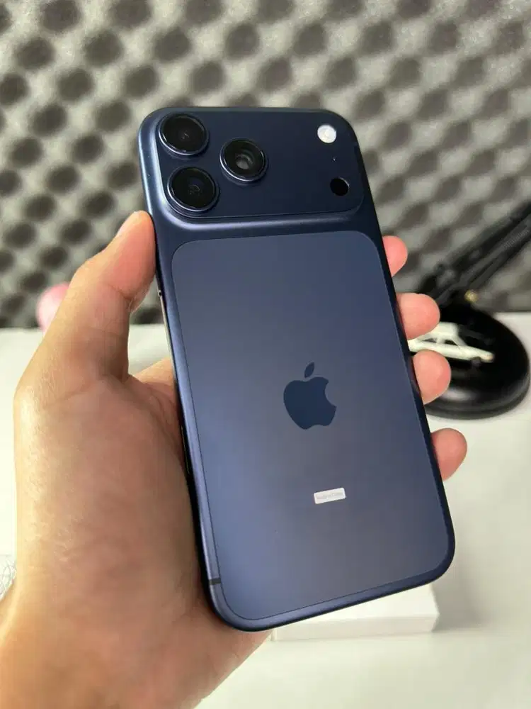 iPhone 17 Pro Max 256gb Deep Blue iBox