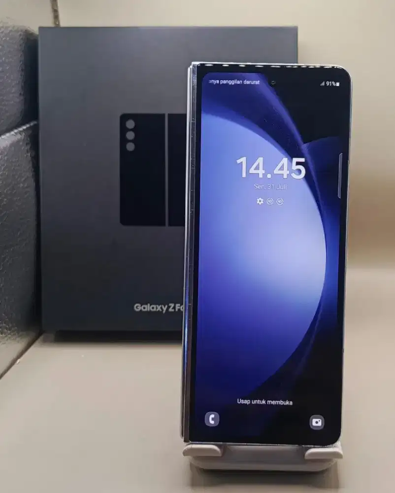 SAMSUNG Z FOLD 5 5G RAM 12/256GB ORIGINAL SEIN  FULLSHET SIAP PAKE 

T