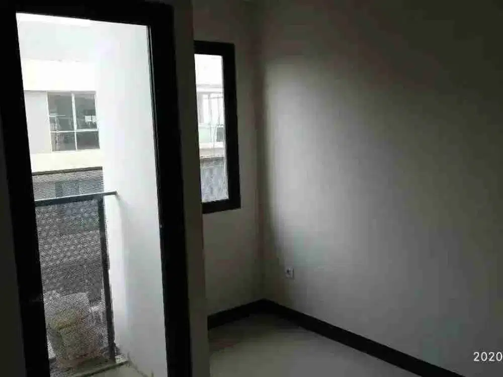 AMEGA CROWN STUDIO ‼️ Apartemen dekat MERR 2C dan Tol Tambak Sumur