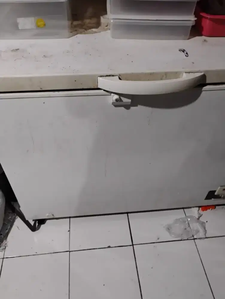 Freezer merek elektroluk