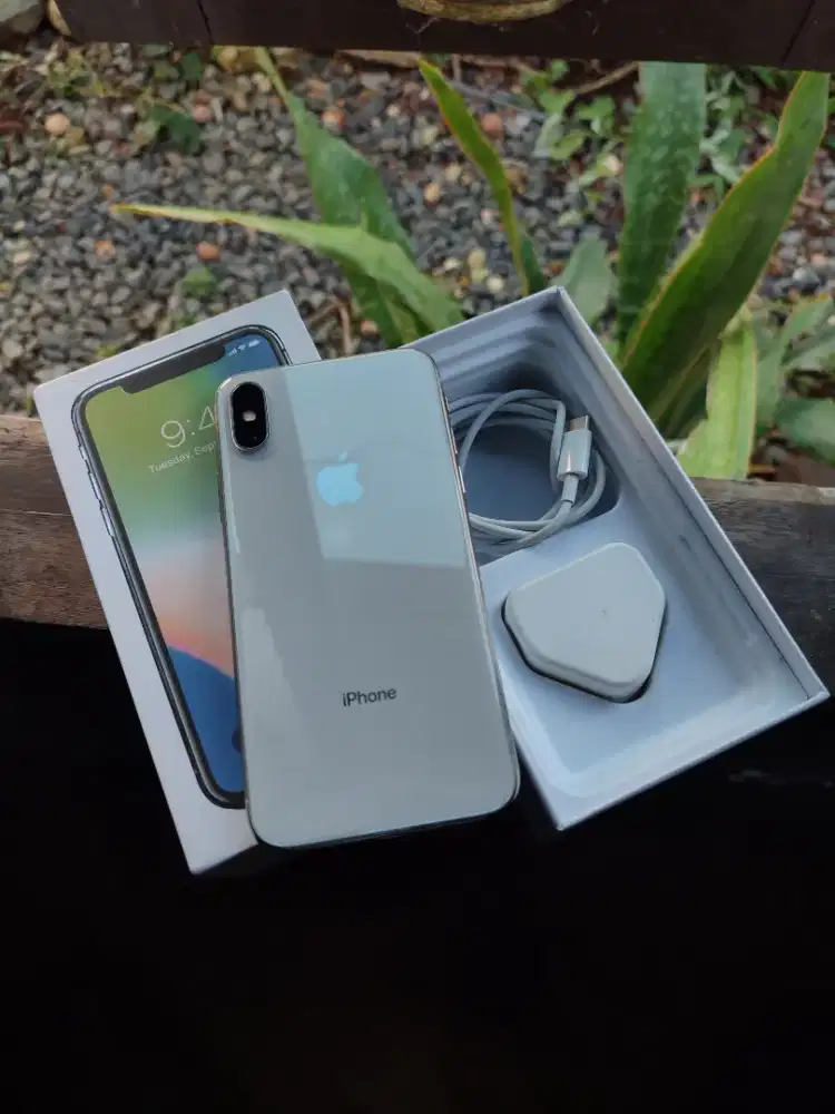 IPHONE X 64GB INTER.