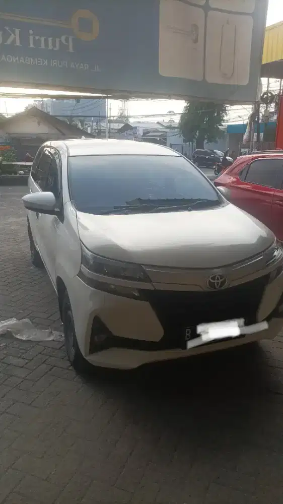 Disewakan mobil avanza matic 2020
