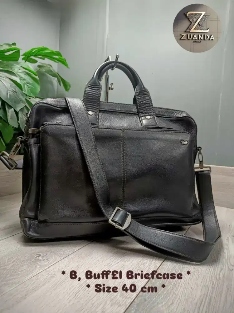 Authentic Braun Buffel Briefcase