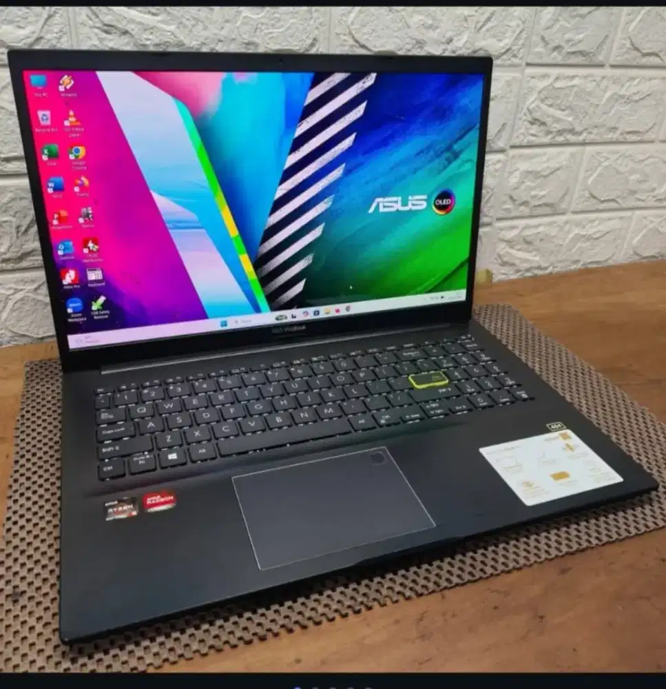 LAPTOP ASUS VIVOBOOK AMD RYZEN 5-5500U (8/512GB)15,6 INCH FHD OLED