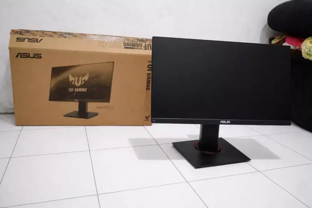 Monitor 24 inch minus