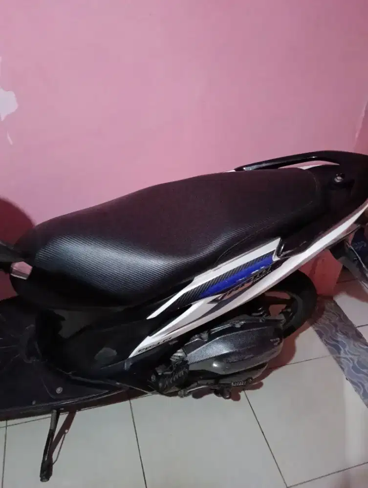 Vario 125 old kode kzr