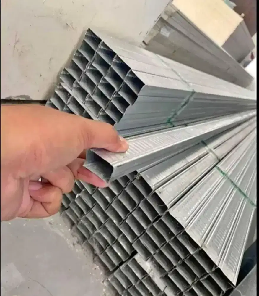 Hollow Galvalum 2x4 & 4x4 Hollow Rangka Plafon