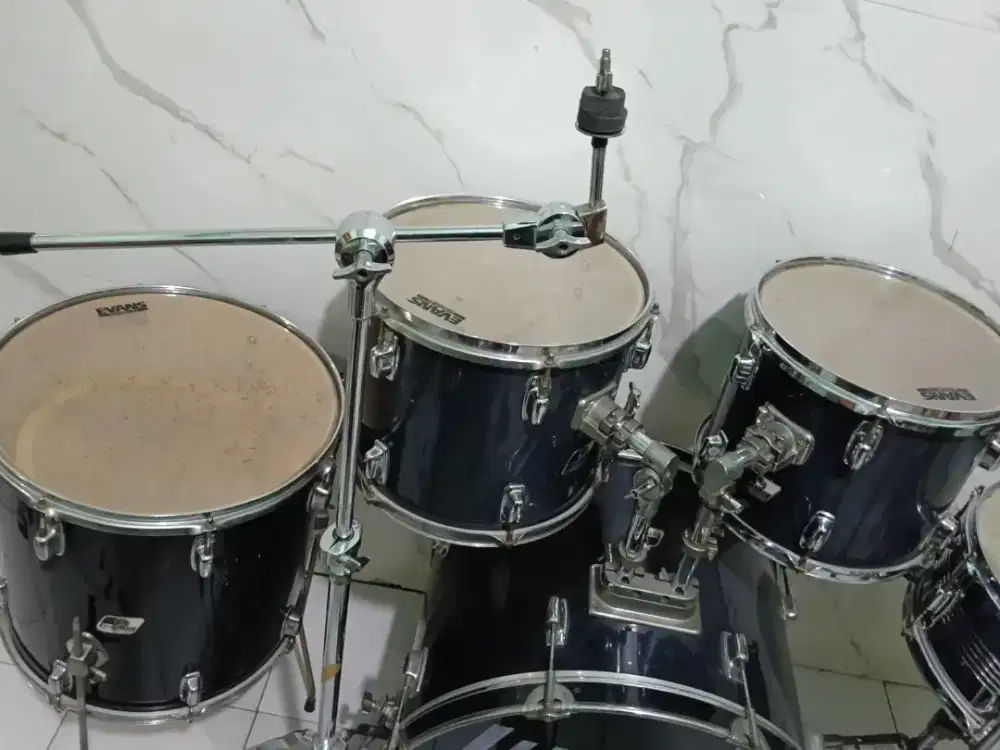1set Drum Rolling plus cymbal