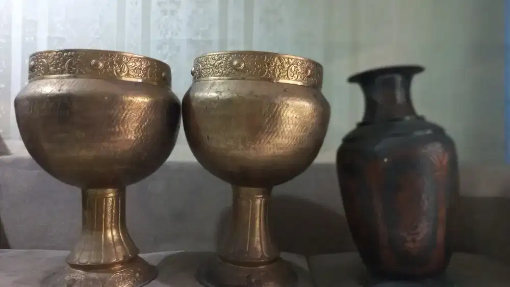 Barang antik kuningan