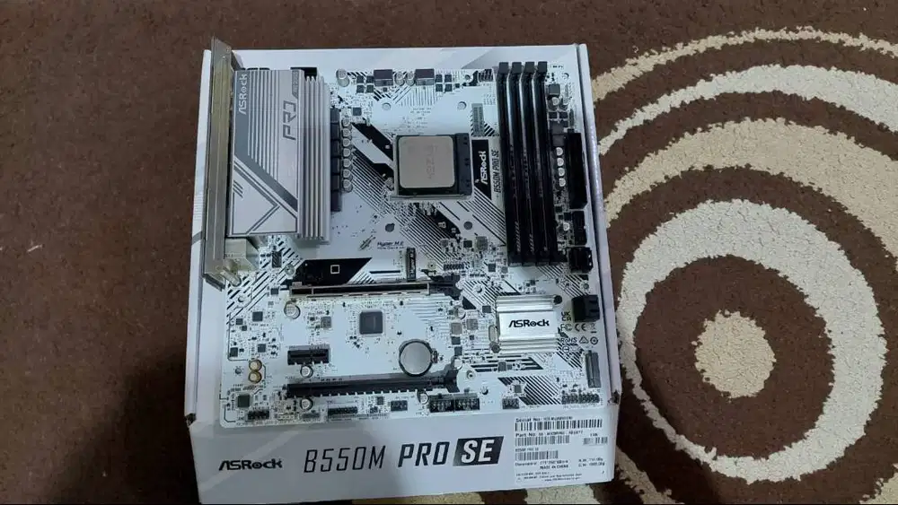 Processor Ryzen 5 5600 Tray + Asrock B550M Pro SE