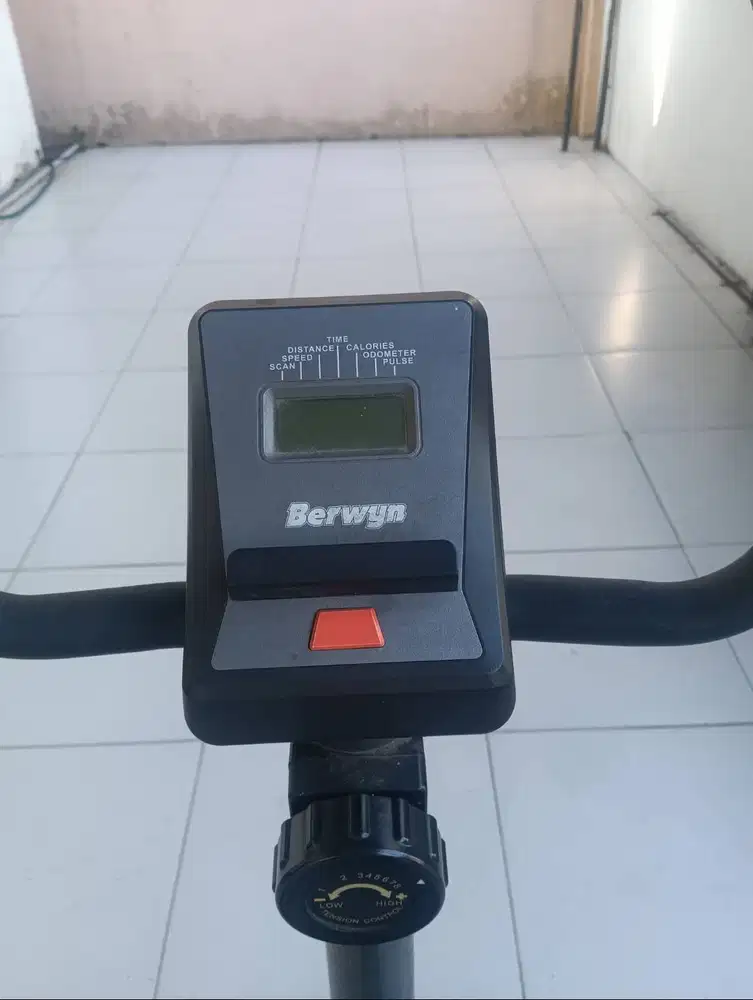 Sepeda Statis Berwyn beli di ACE HARDWARE