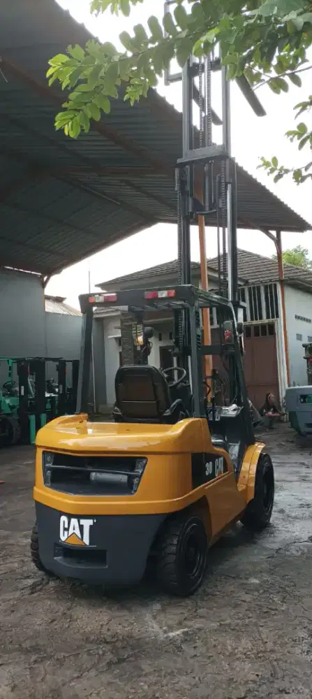 Forklift Caterpillar 3 Ton,Tiang Threelift 4,3 Meter,Manual,Tahun 2020
