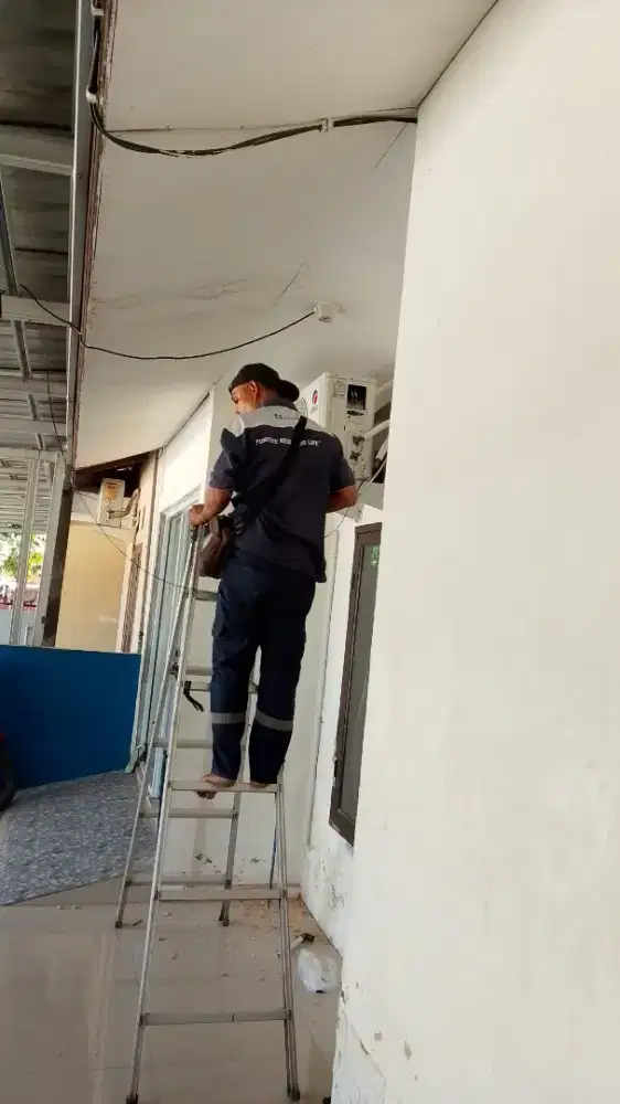 Service eletronik panggilan