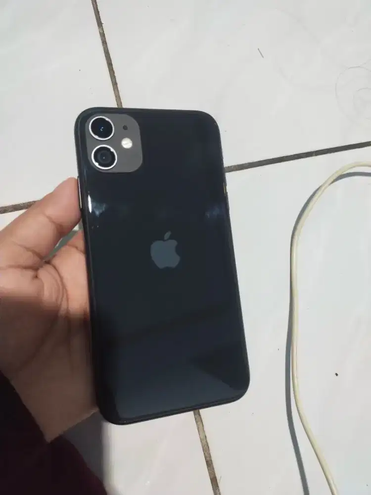 Iphone 11 64 gb second beacukai sinyal permanen
