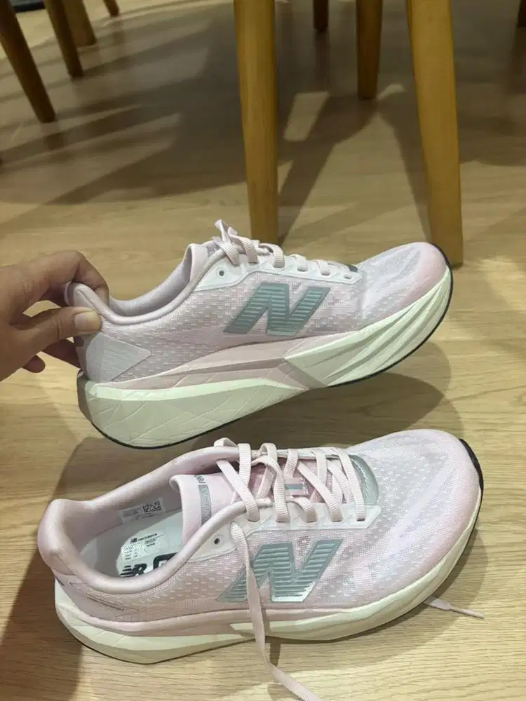 SALE RUNNING SHOES NEW BALANCE REBEL V5