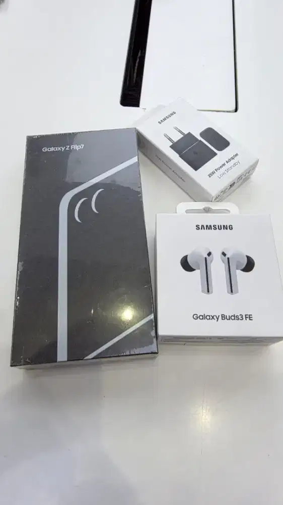 SAMSUNG GALAXY ZFLIP 7 12/512