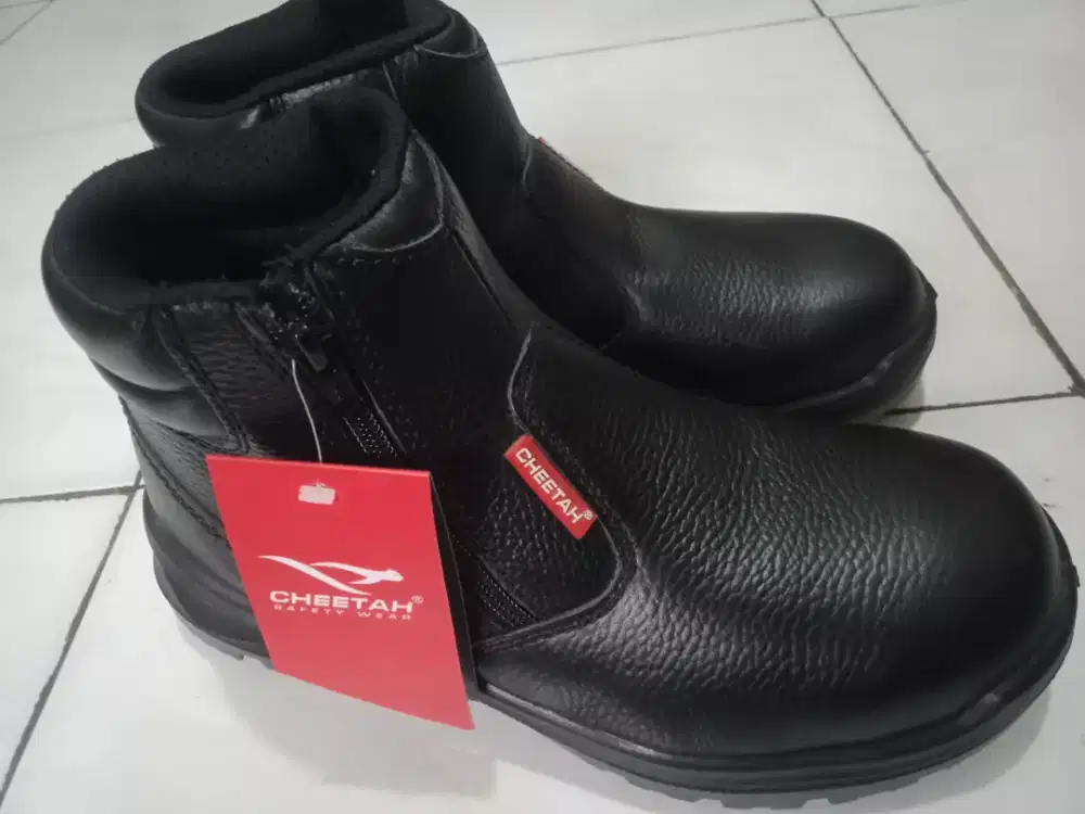 Safety shoes cheetah