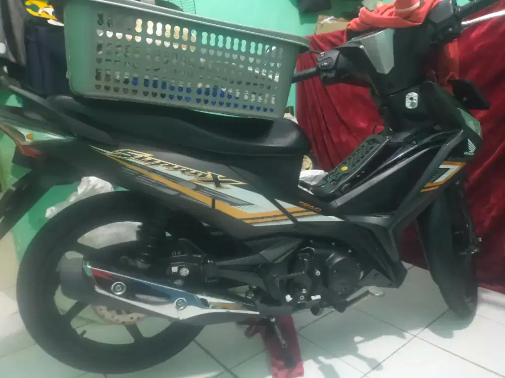 Supra X F1 125 CW 2025 Grees