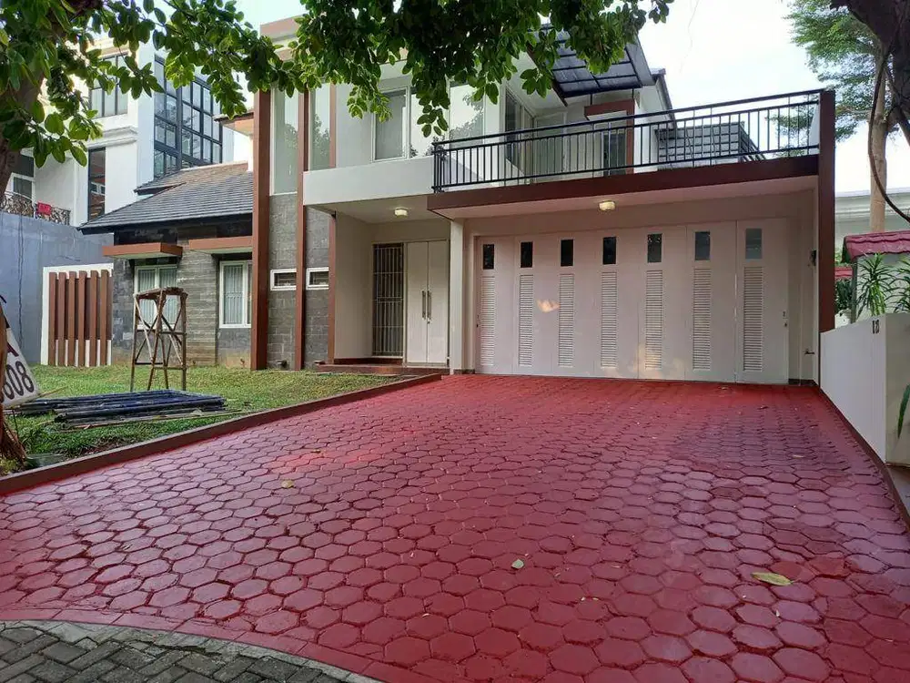 Rumah Modern Asri Tenang di Lokasi Strategis