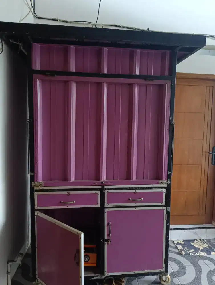 Dijual booth kontener beserta kompor barbeque