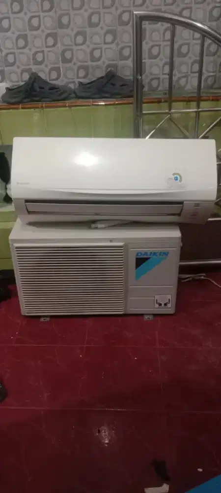 Ac Daikin 05pk like new