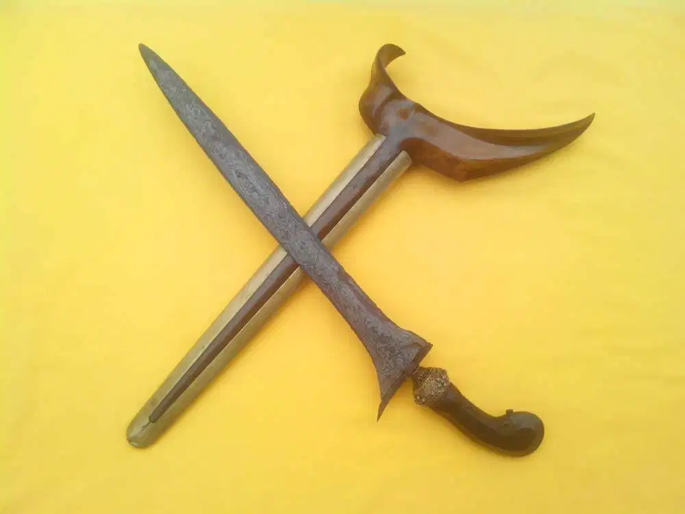 Keris Warisan Lokasian Tilam Upih Mataram Bagelen Pamor Pedaringan Keb