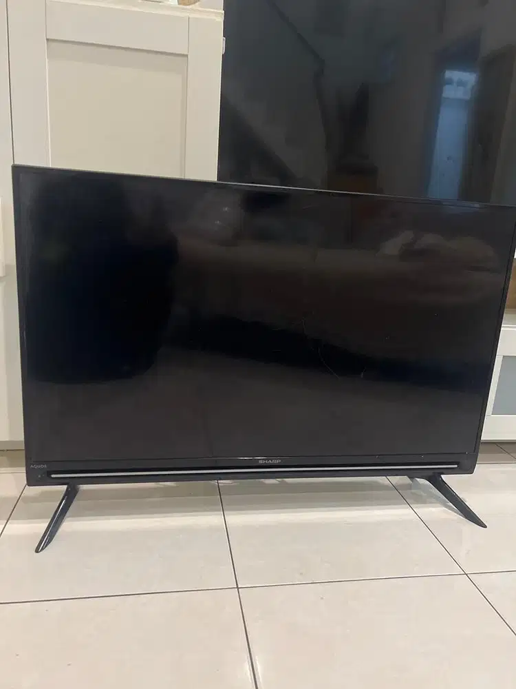 Tv sharp 35 inci bekas