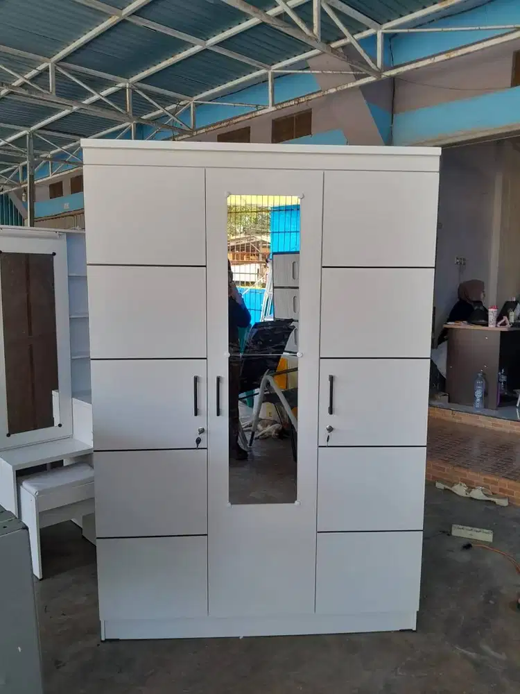 READY LEMARI PAKAIAN 3 PINTU GANTUNGAN TINGGI TERLARIS