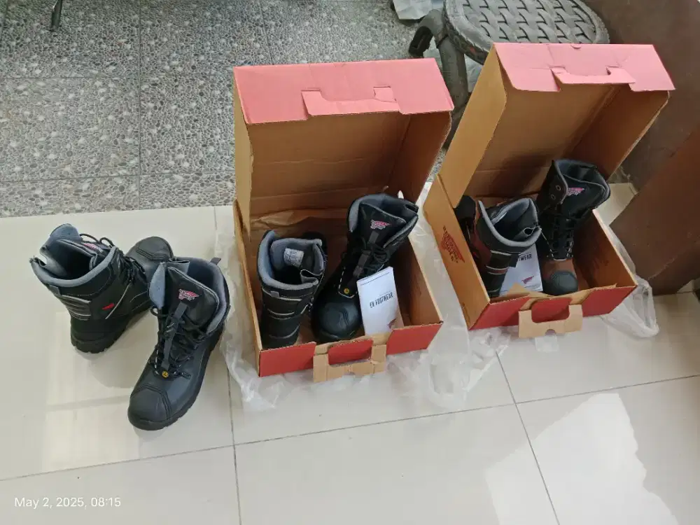 Sepatu safety/safety shoes