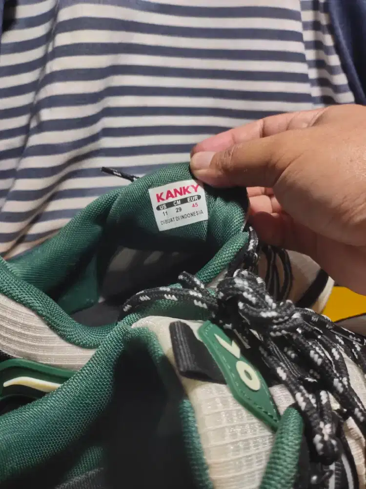 Sepatu kanky kitadake beige/black