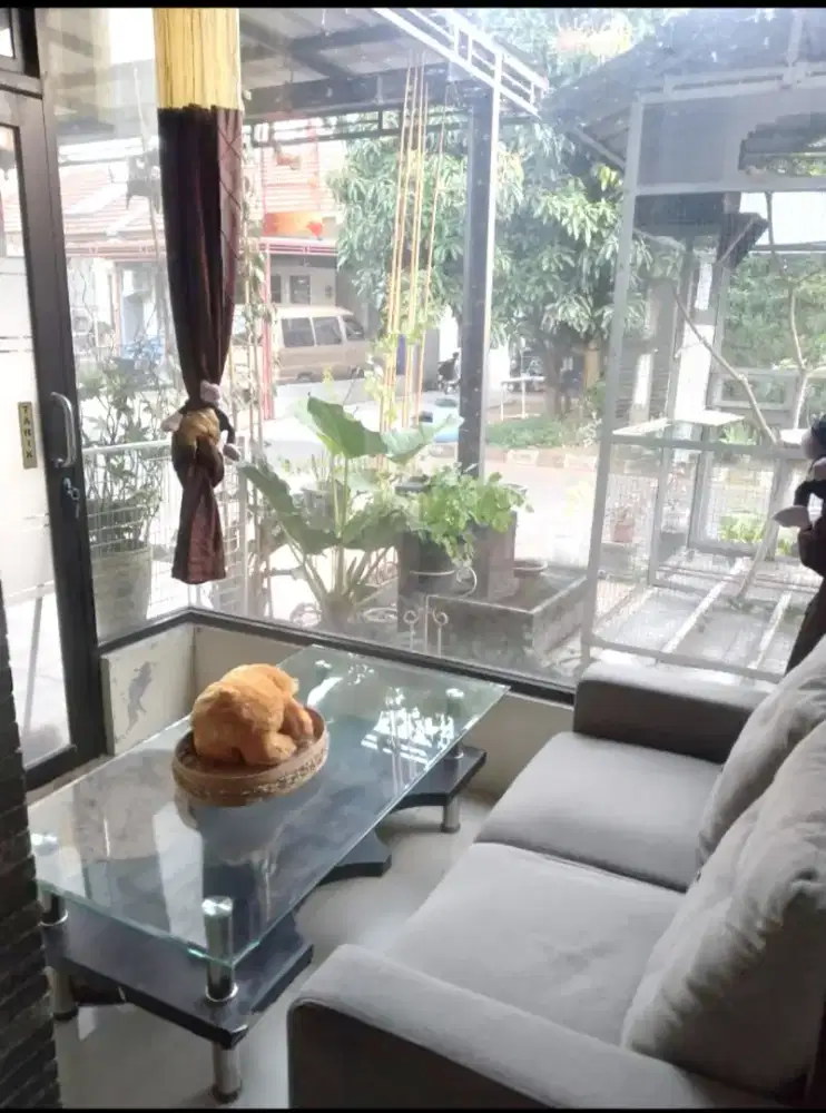 Jual Rumah Cantik Di Grand Sharon Metro