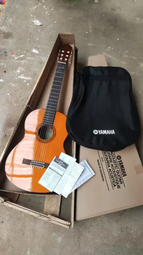 Gitar Yamaha klasik C80 ORIGINAL bukan KW/Custom,97-99% Mulus Glowing.