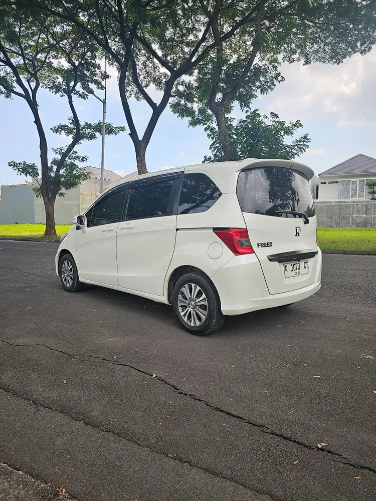Honda Freed 2012 Bensin