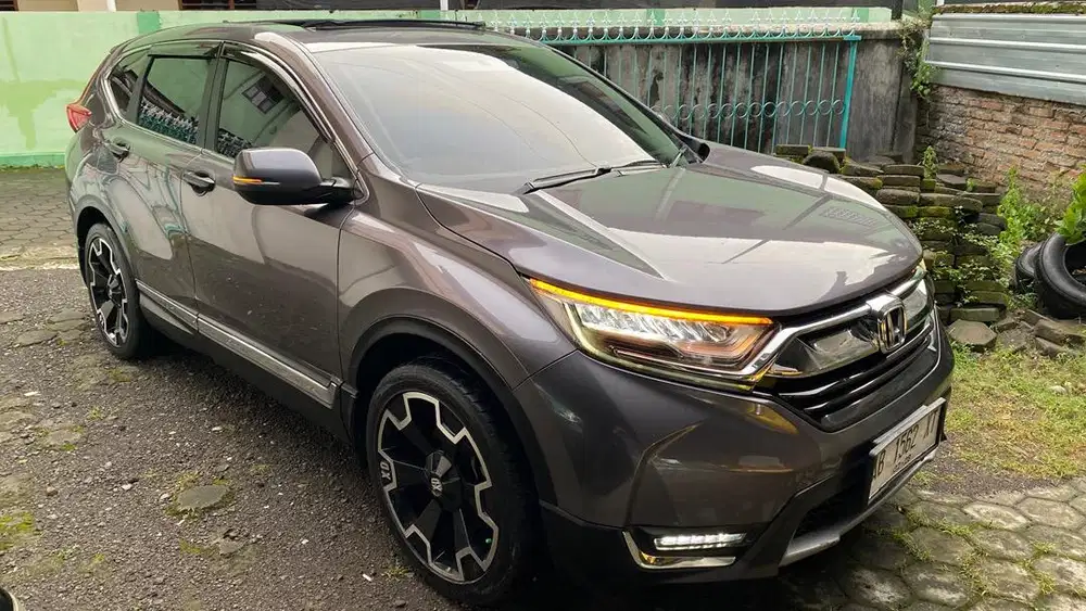 CRV Prestige 1.5 Turbo Sunroof 2019 Service Record Honda CR-V 2020 AT