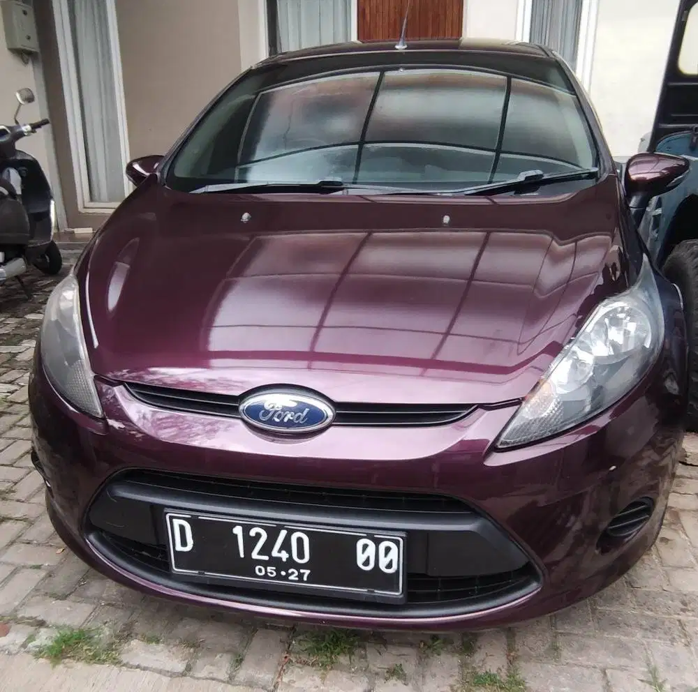 Ford Fiesta 1.4L A/T Trend 2011